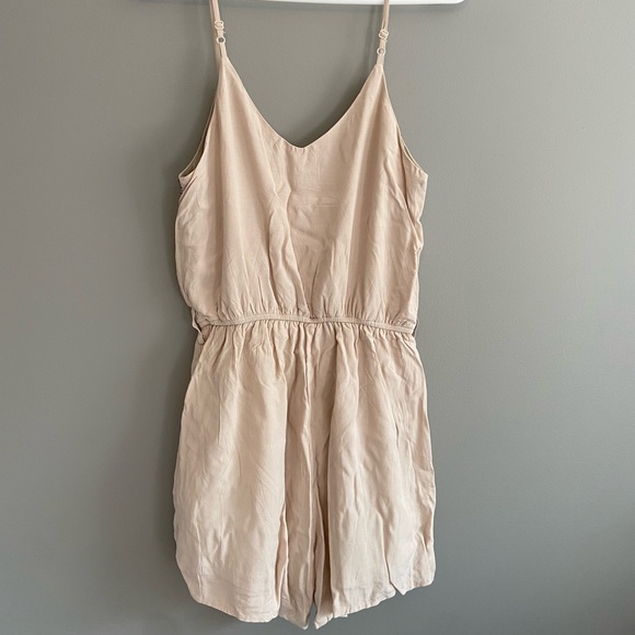 Beige Romper - Picture 2 of 4